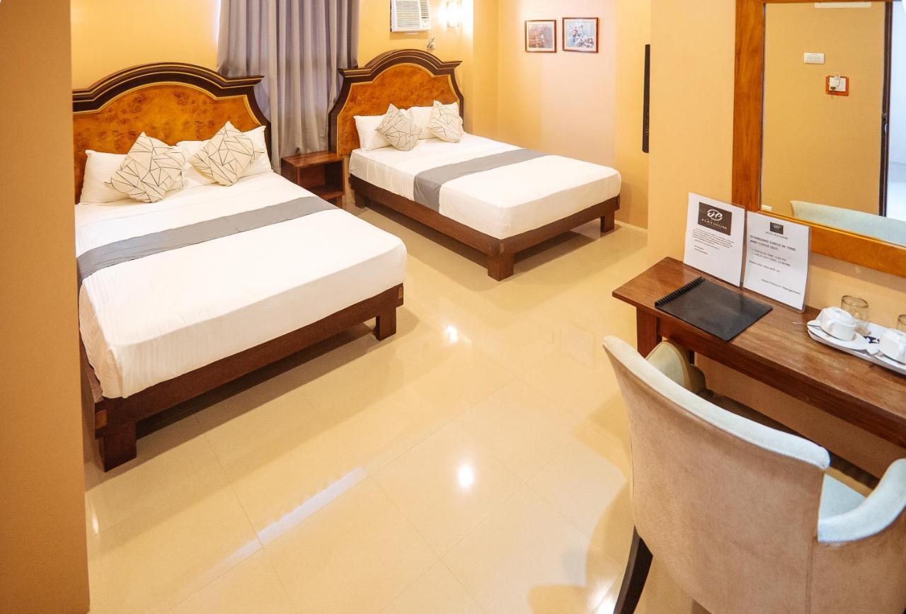 Reddoorz Plus @ Hotel Platinum Occidental Mindoro ซานโฮเซ ภายนอก รูปภาพ